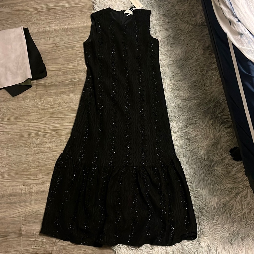 Black sparkly jumper size Large fitted fit, sleeveless